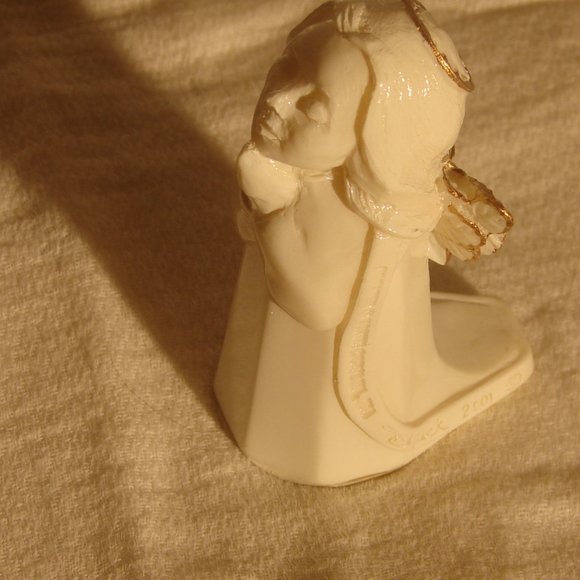 "H-0" Angle in Prayer - Picture 4 of 5